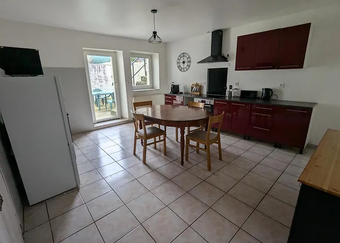 Spacieux 2 100m2 Centre Petite Апартаменты