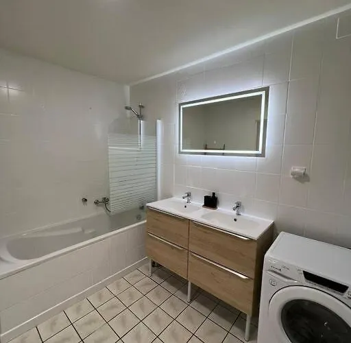 Spacieux 2 100m2 Centre Petite Апартаменты *